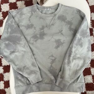KATIN EMBROIDERED CREWNECK